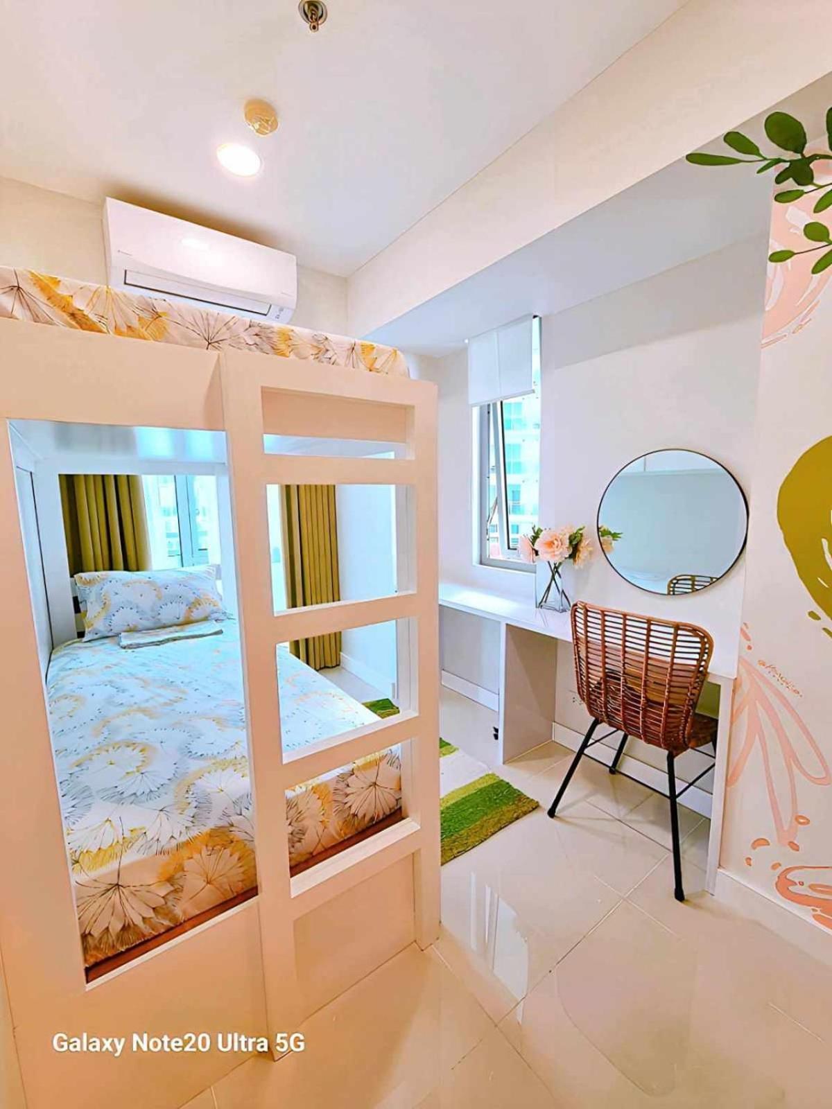 Apartment Urban At Azure