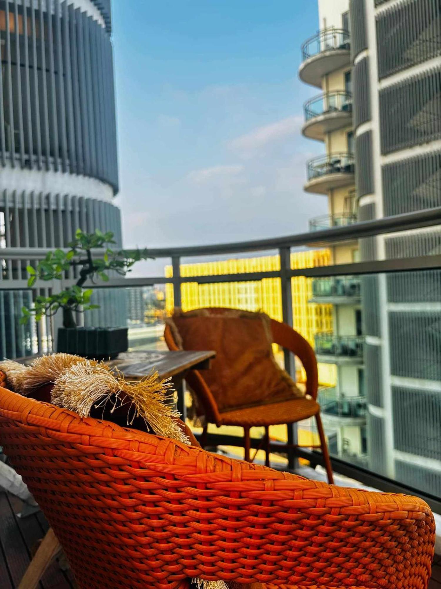 Urban At Azure Apartment Manila